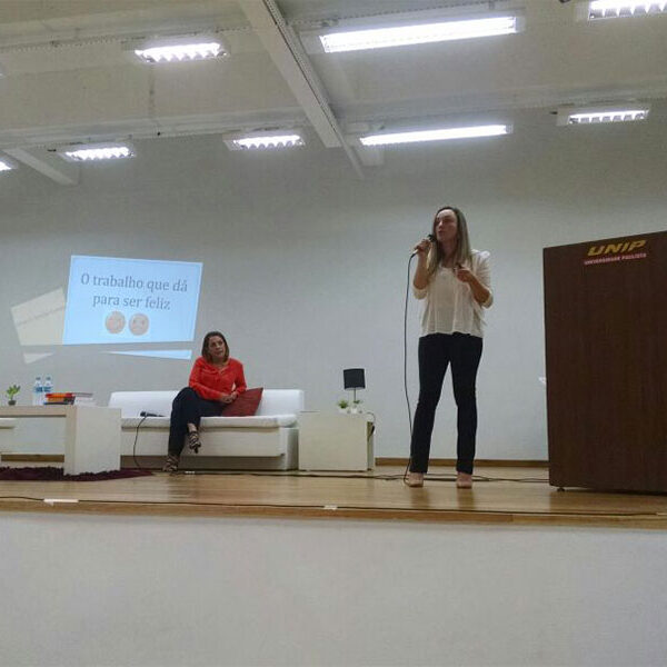 palestra-psicologia-aline-corona